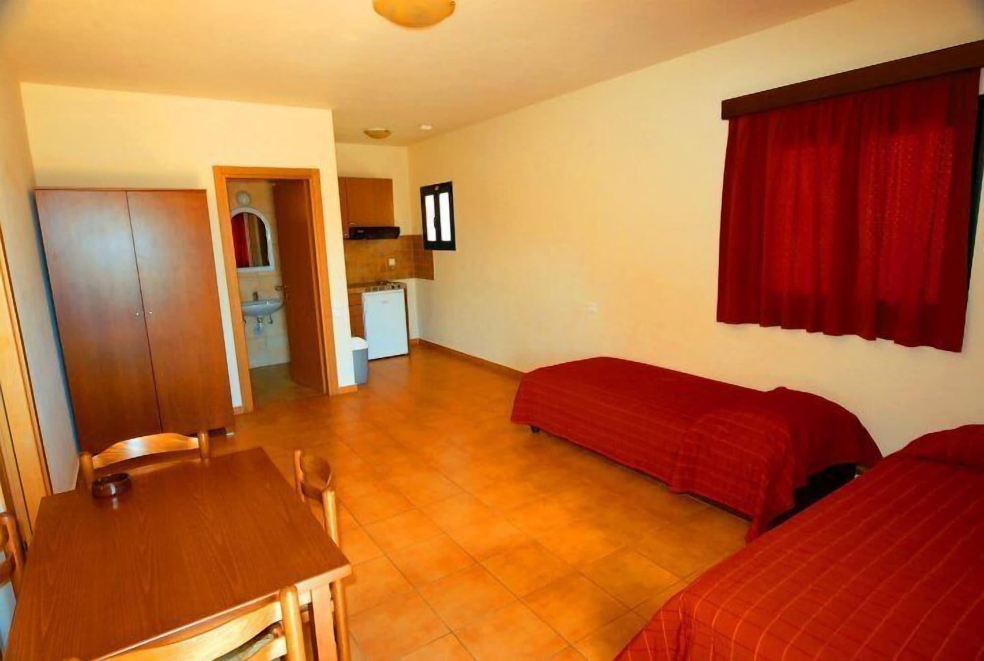 Dia Apartments Hersonissos  Ngoại thất bức ảnh
