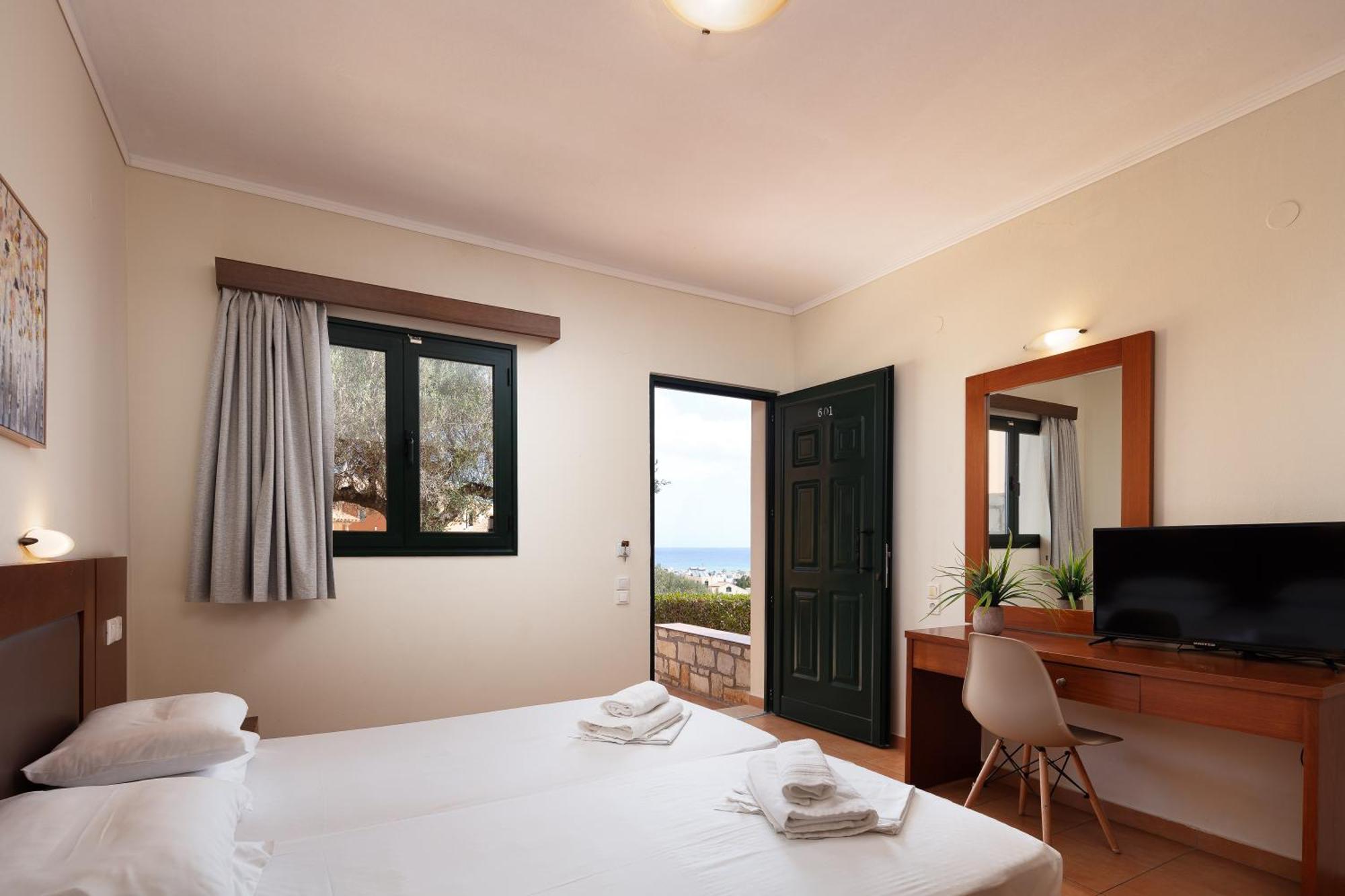 Dia Apartments Hersonissos  Ngoại thất bức ảnh